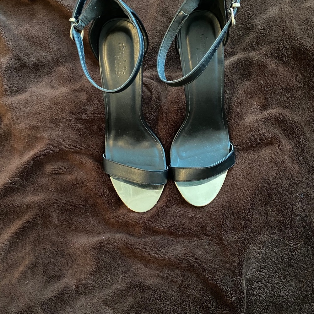 Heels - Picture 2 of 2